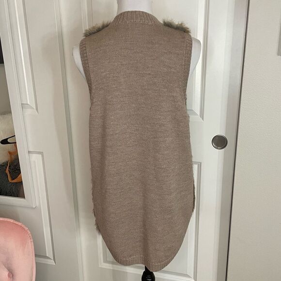 Joie Rabbit Fur Vest size Medium - Picture 3 of 15